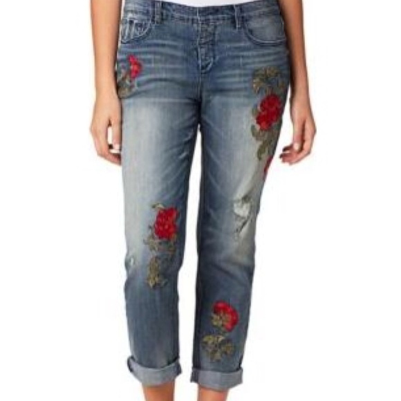 Size 4! Last pair! Embroidered Boyfriend - Picture 3 of 8